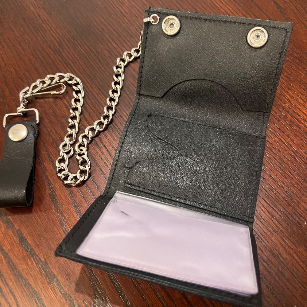 Leather Biker Wallet With Chain Tri-fold - Black Color Tri-Fold Wallet - NEW - Picture 2 of 5